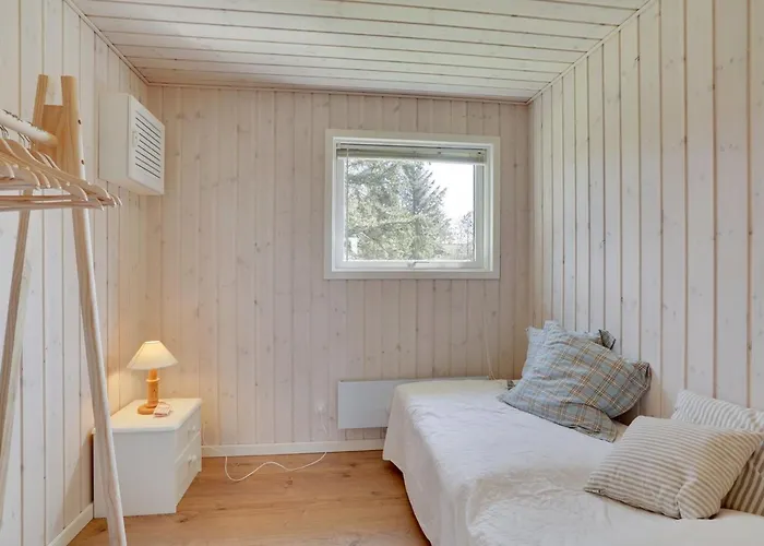 Josefiina - 450m To The Fjord By Interhome *